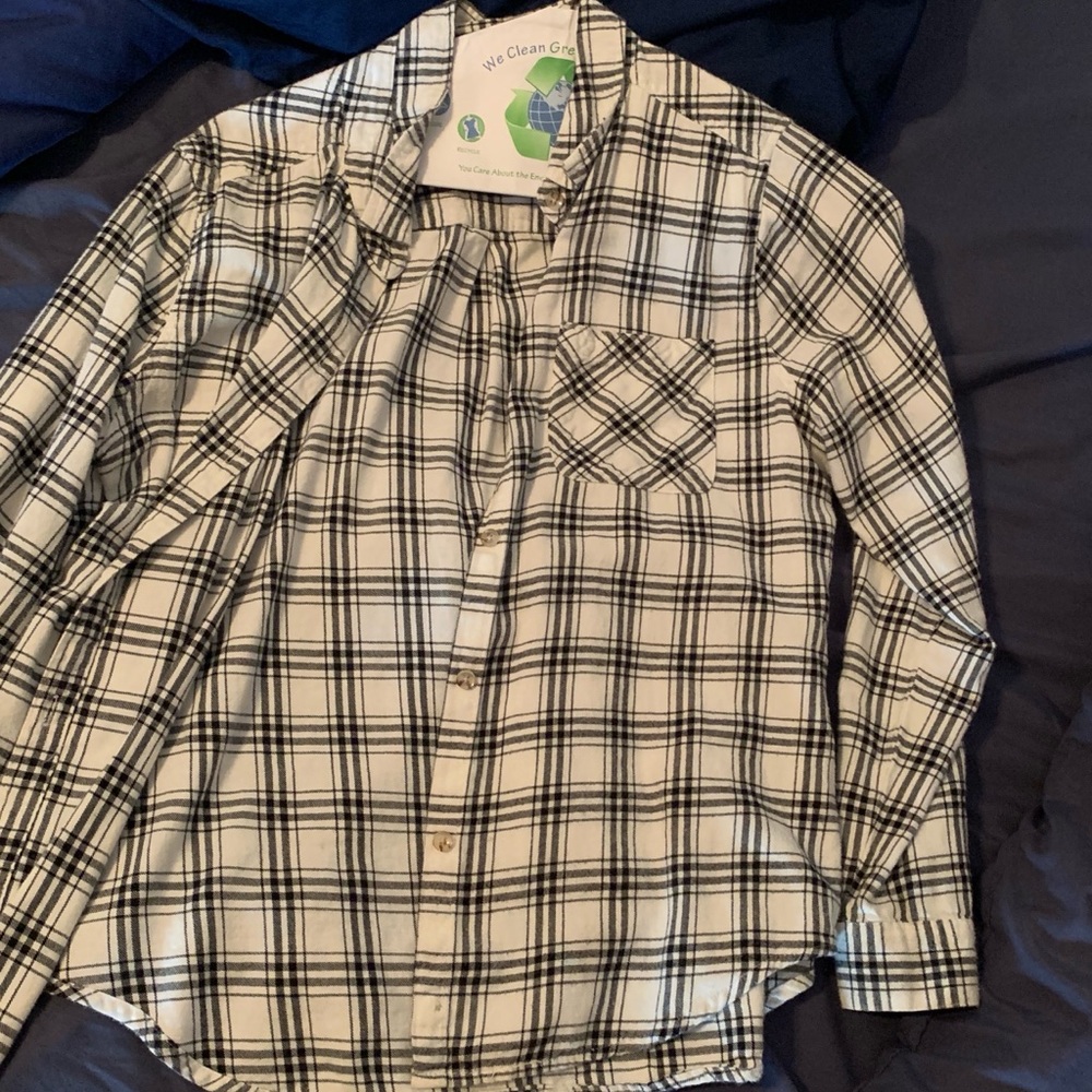 Flannels - Picture 2 of 4